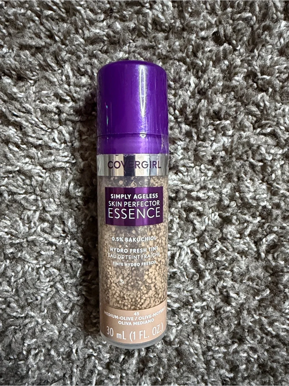 COVERGIRL Simply Ageless Essence 45 Medium Olive